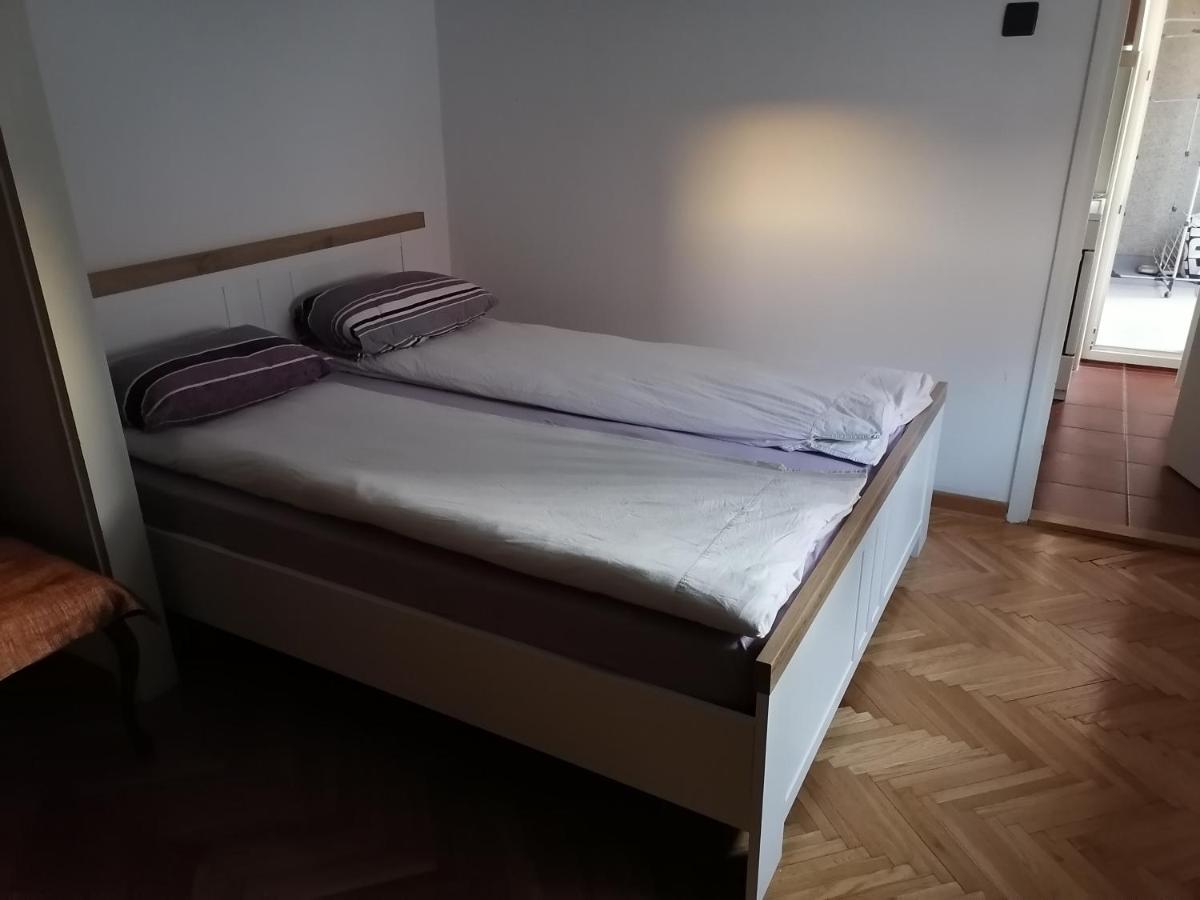 Apartament Andreja 2 *